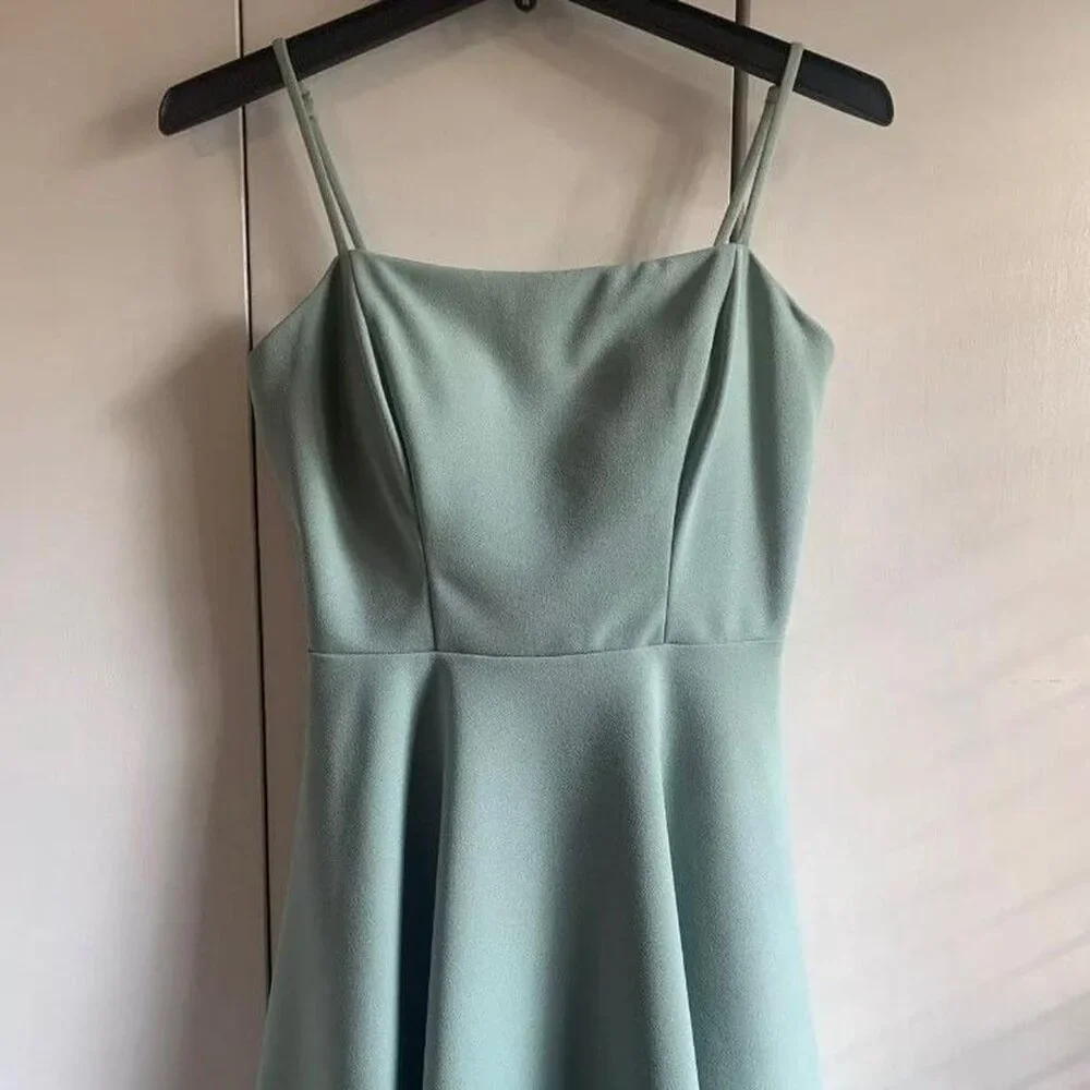 B. Smart Women's Dress - Picture 7 of 7